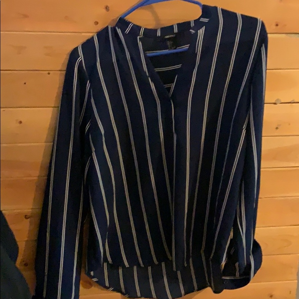 STRIPPED BLOUSE 💙